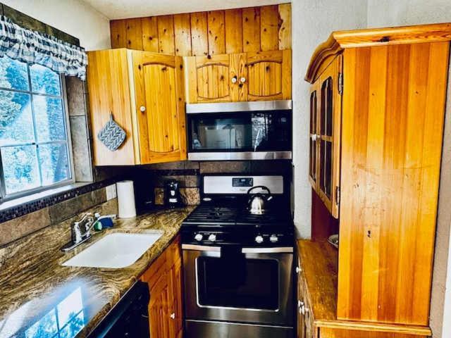 Cozy Bear South-Inside Yosemite-Sleeps 5 Apartment Yosemite West Exterior photo